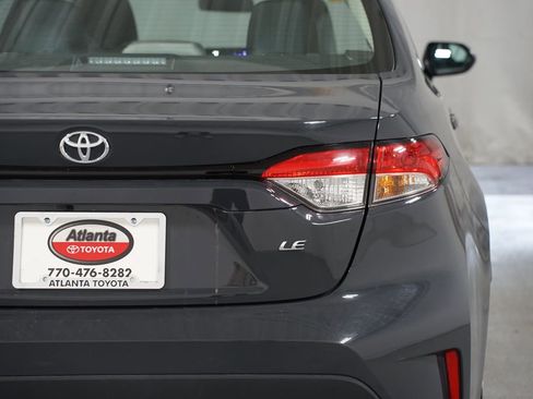 Certified 2025 Toyota Corolla LE FWD image 10