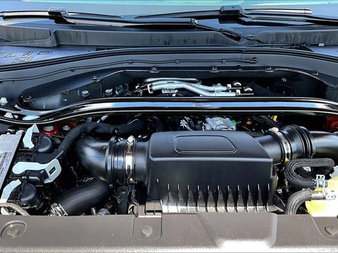 Used 2025 Lincoln Aviator 2WD w/ Jet Appearance Package image 33