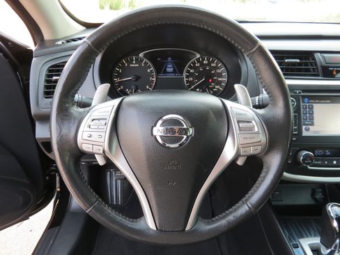 Used 2016 Nissan Altima 3.5 SL image 12