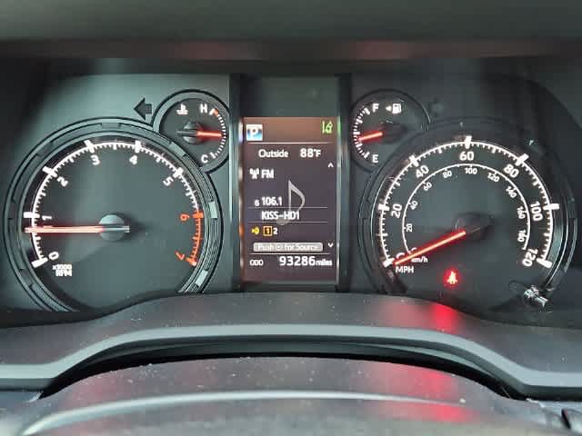 Used 2020 Toyota 4Runner SR5 Premium w/ Moonroof Package AWD/4WD image 27