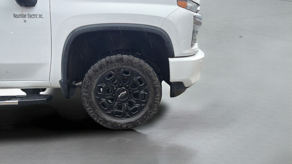 Used 2020 Chevrolet Silverado 3500 High Country w/ Z71 Off-Road Package AWD/4WD image 14