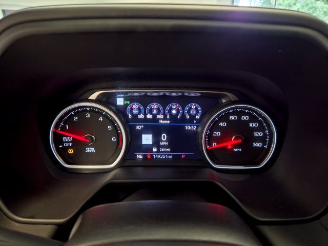 Used 2021 Chevrolet Suburban Premier w/ Premium Package RWD image 29