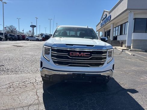 Used 2024 GMC Sierra 1500 SLT w/ SLT Premium Package image 2