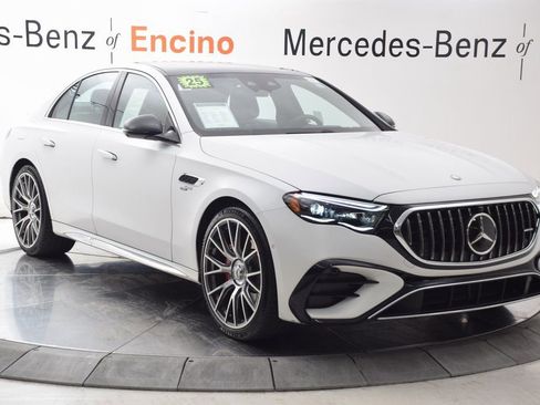 Used 2025 Mercedes-Benz E 53 AMG e 4MATIC Sedan image 8