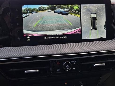 New 2025 Nissan Kicks SR w/ Illumination Package image 21