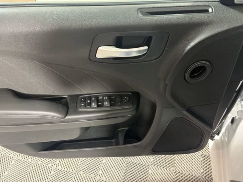 Used 2023 Dodge Charger R/T w/ Blacktop Package image 13