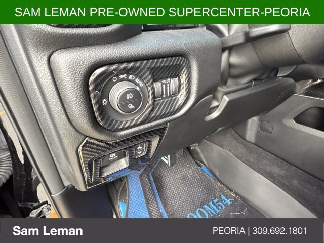 Used 2025 RAM 1500 Laramie w/ Night Edition AWD/4WD image 17