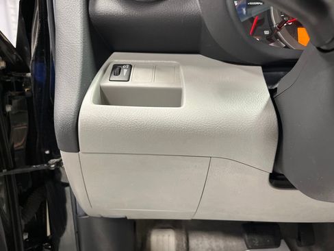 Used 2012 Toyota RAV4 4WD w/ Value Pkg image 15