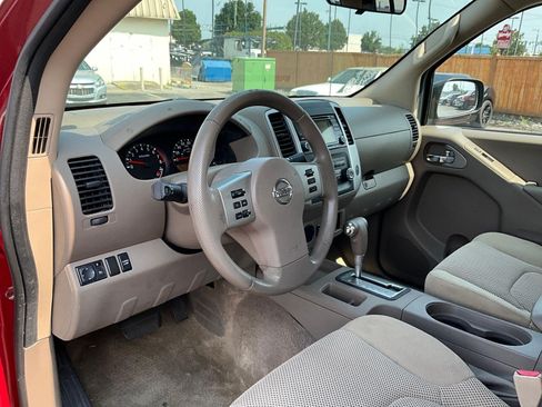 Used 2018 Nissan Frontier SV RWD image 16