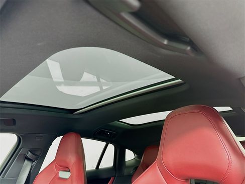 Used 2024 Porsche Panamera 4 image 23