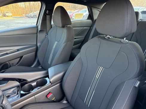 New 2026 Hyundai Elantra SEL Sport Premium FWD image 30