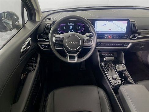 Used 2025 Kia Sportage EX w/ Premium Package image 24