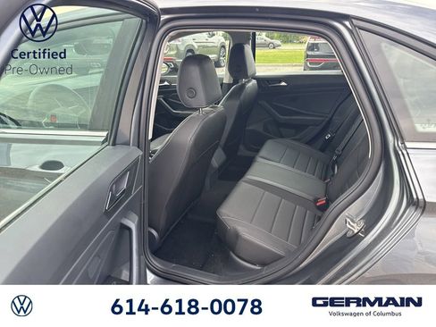 Used 2023 Volkswagen Jetta SE w/ Panoramic Sunroof Package FWD image 15