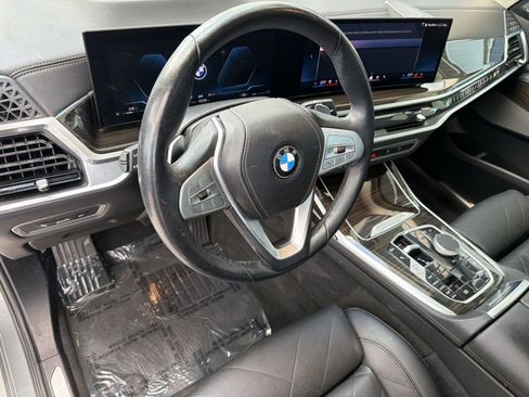 Used 2024 BMW X7 xDrive40i AWD/4WD image 4