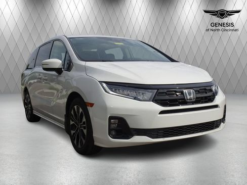 Used 2025 Honda Odyssey Elite image 6