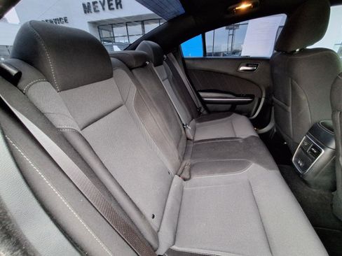 Used 2020 Dodge Charger SXT RWD image 16