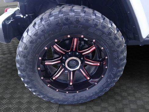 Used 2020 Jeep Wrangler Unlimited Rubicon AWD/4WD image 23
