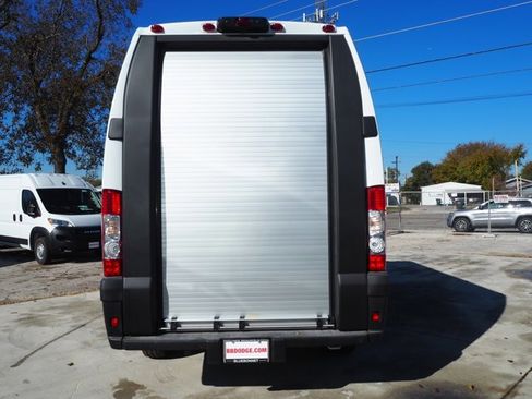 New 2025 RAM ProMaster 3500 w/ Roll-Up Rear Door Package image 7