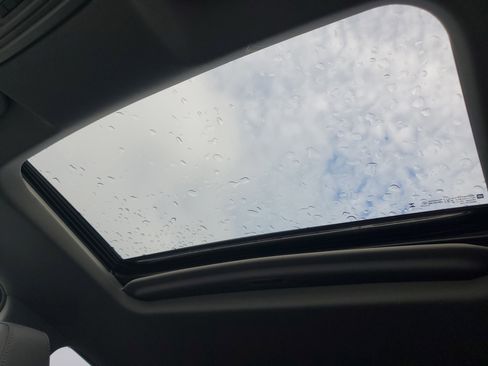 New 2026 GMC Sierra 1500 SLT w/ SLT Convenience Package image 35