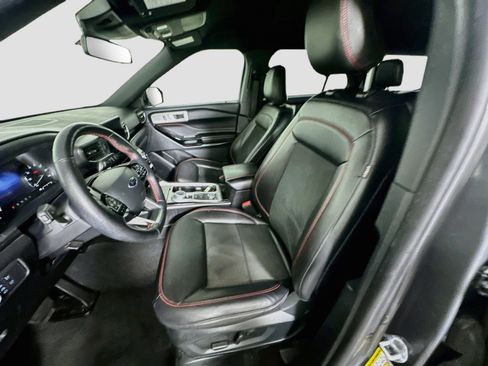 Used 2022 Ford Explorer ST-Line AWD/4WD image 13