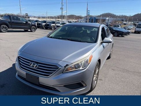 Used 2016 Hyundai Sonata SE w/ Cargo Package image 8