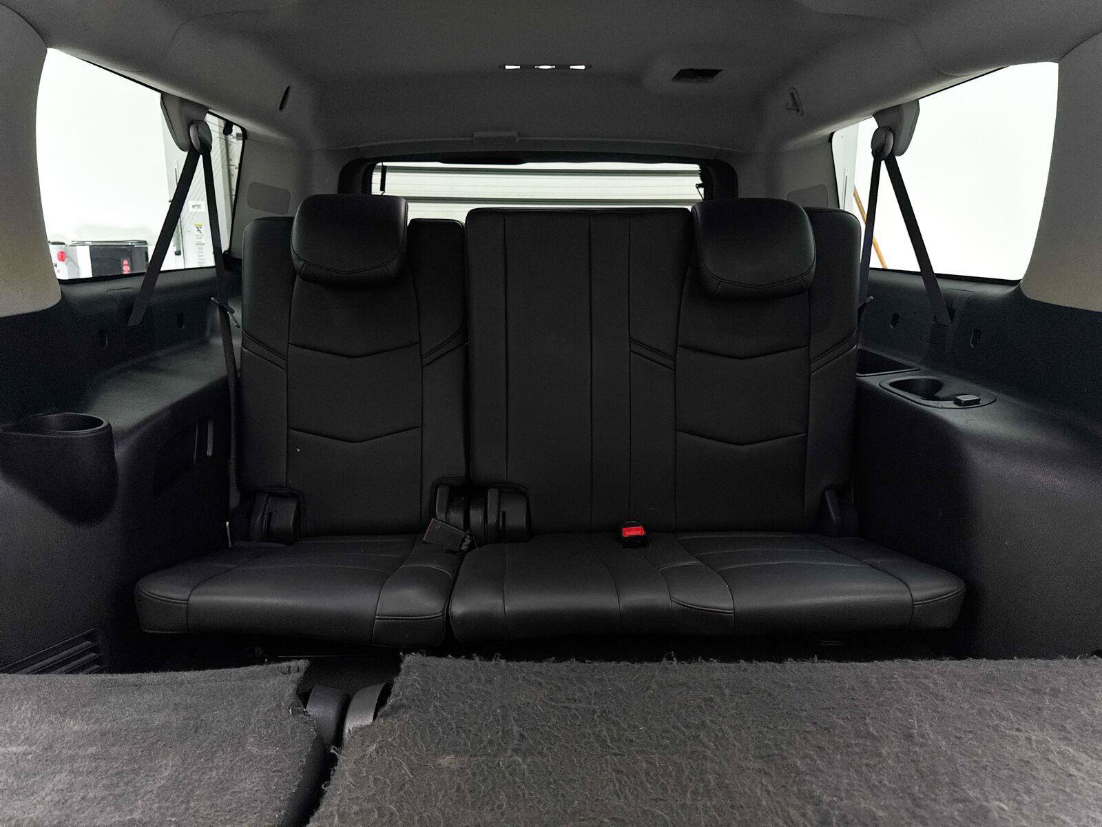 Used 2017 Cadillac Escalade ESV Luxury AWD/4WD image 11