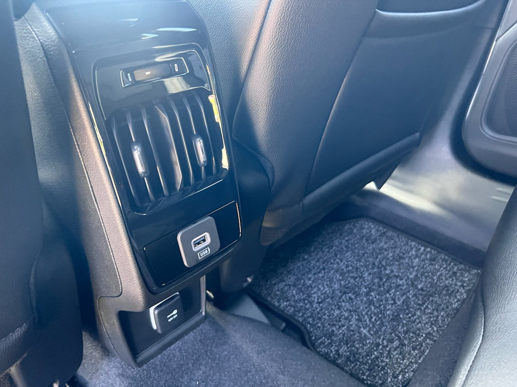 New 2026 Jeep Compass Latitude AWD/4WD image 19