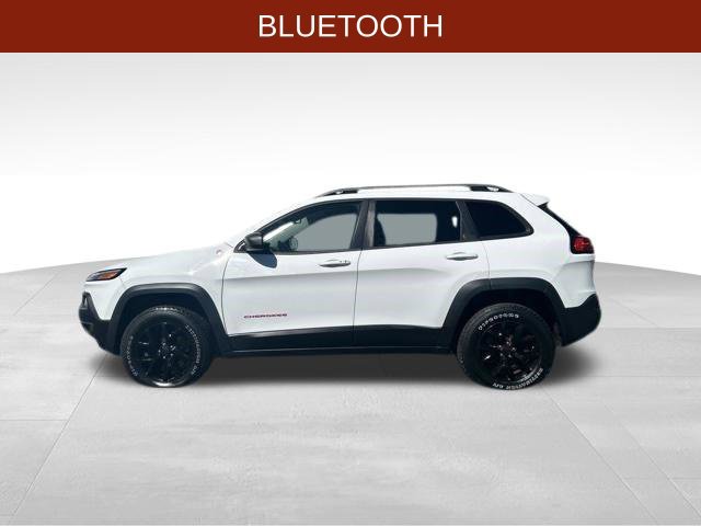 Used 2018 Jeep Cherokee Trailhawk w/ Comfort & Convenience Group AWD/4WD image 4