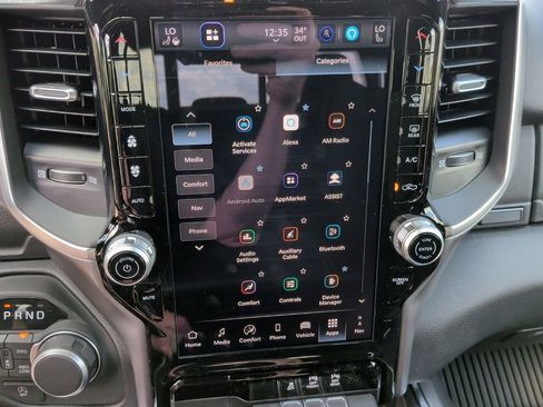 New 2026 RAM 1500 4x4 Crew Cab image 28