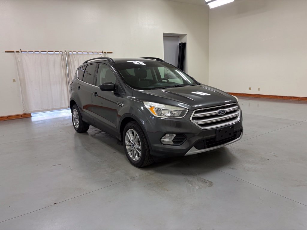 Used 2018 Ford Escape SE AWD/4WD image 2