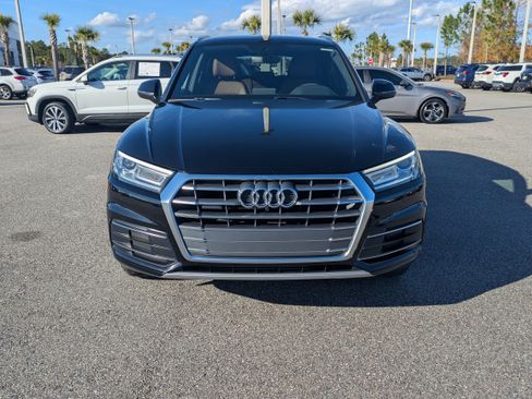 Used 2019 Audi Q5 Premium w/ Convenience Package image 9