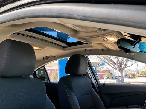 Used 2016 Chevrolet Cruze LT w/ Sun And Sound Package image 14