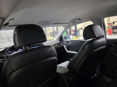 Used 2016 Hyundai Sonata Sport w/ Option Group 02 image 15