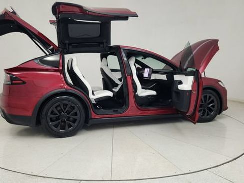 Used 2024 Tesla Model X AWD/4WD image 20