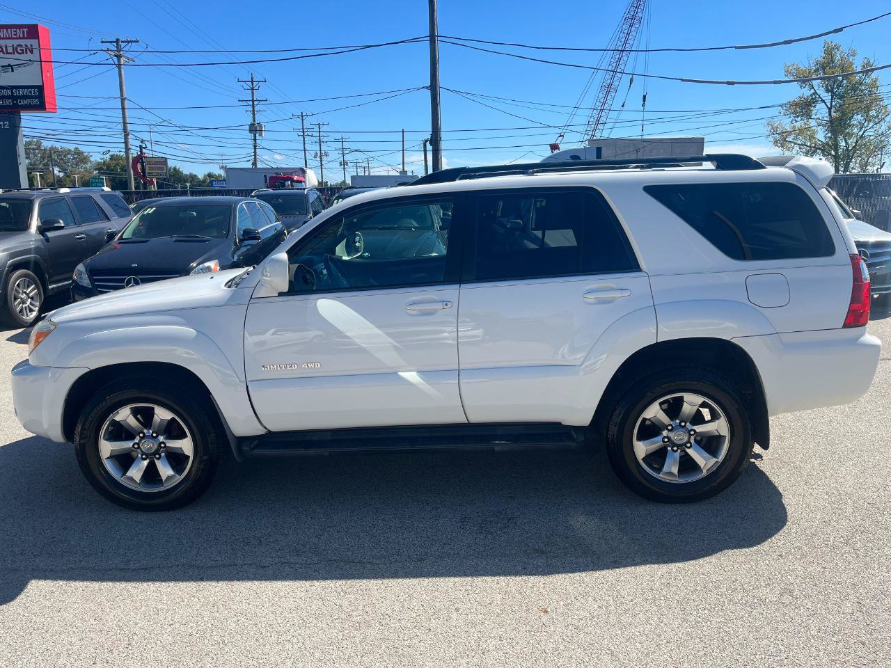Used 2009 Toyota 4Runner Limited w/ Limited Extra Value Pkg 1 AWD/4WD image 2