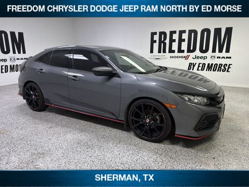 Used 2017 Honda Civic Sport image 3