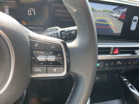 Used 2025 Kia Sorento S FWD image 27
