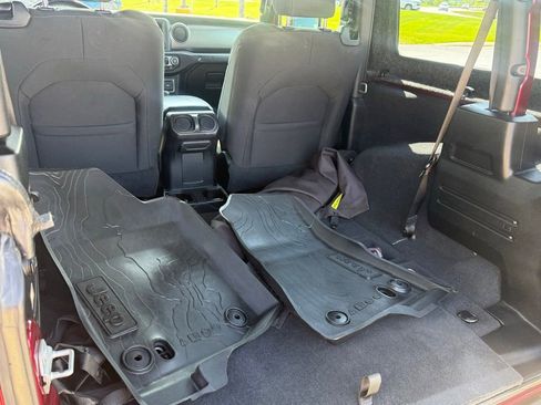 Used 2021 Jeep Wrangler Sport AWD/4WD image 16