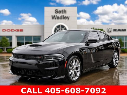 Used 2023 Dodge Charger GT RWD image 3