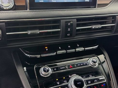 Used 2022 Lincoln Corsair Reserve w/ Sport Package image 19