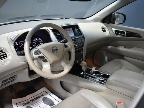 Used 2014 Nissan Pathfinder SL w/ SL Premium Package image 4