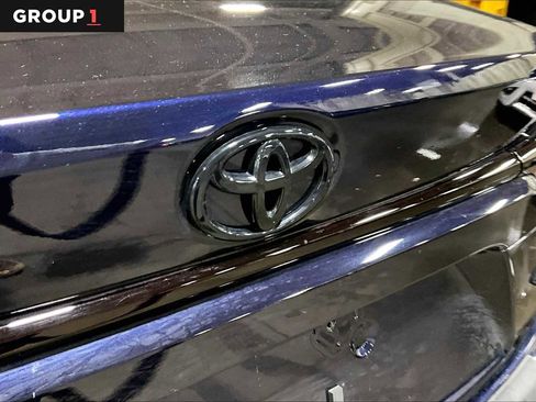 Used 2023 Toyota Corolla LE image 30