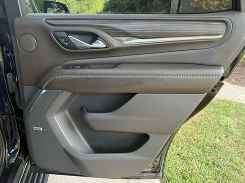 Used 2021 GMC Yukon Denali w/ Denali Premium Package AWD/4WD image 33