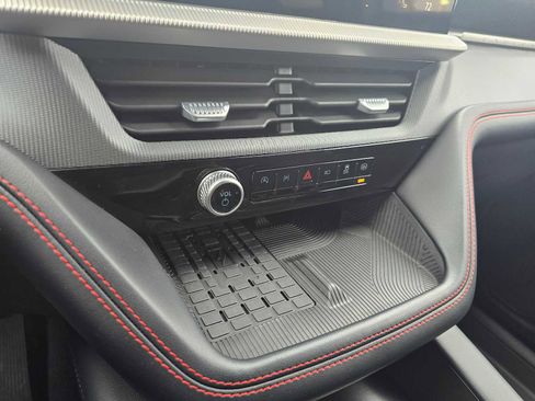 Used 2025 Ford Explorer ST image 34