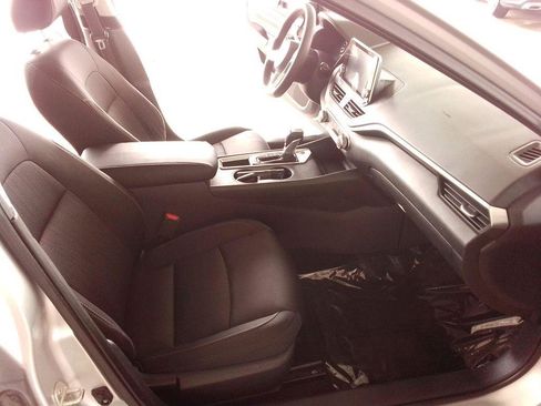 Used 2019 Nissan Altima 2.5 S FWD image 15