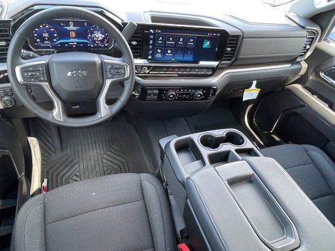 Used 2025 Chevrolet Silverado 1500 LT Trail Boss image 12