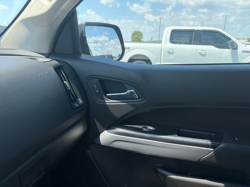 Used 2021 Chevrolet Colorado LT AWD/4WD image 15