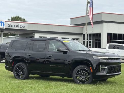 New 2026 Jeep Grand Wagoneer Summit w/ Premium Group III AWD/4WD image 17