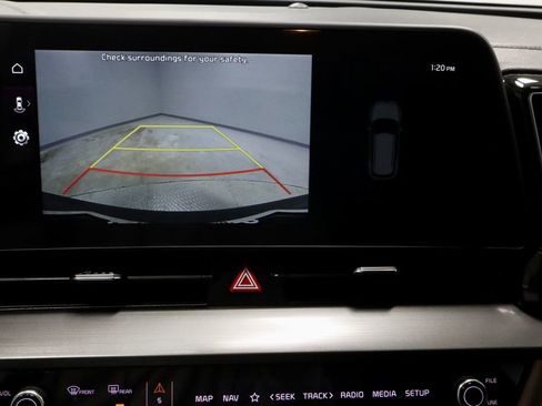 Used 2023 Kia Sportage EX FWD image 2
