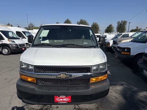 Used 2019 Chevrolet Express 3500 Extended w/ Driver Convenience Package image 2